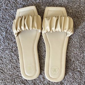 NWT Missguided Nude Slide Sandals